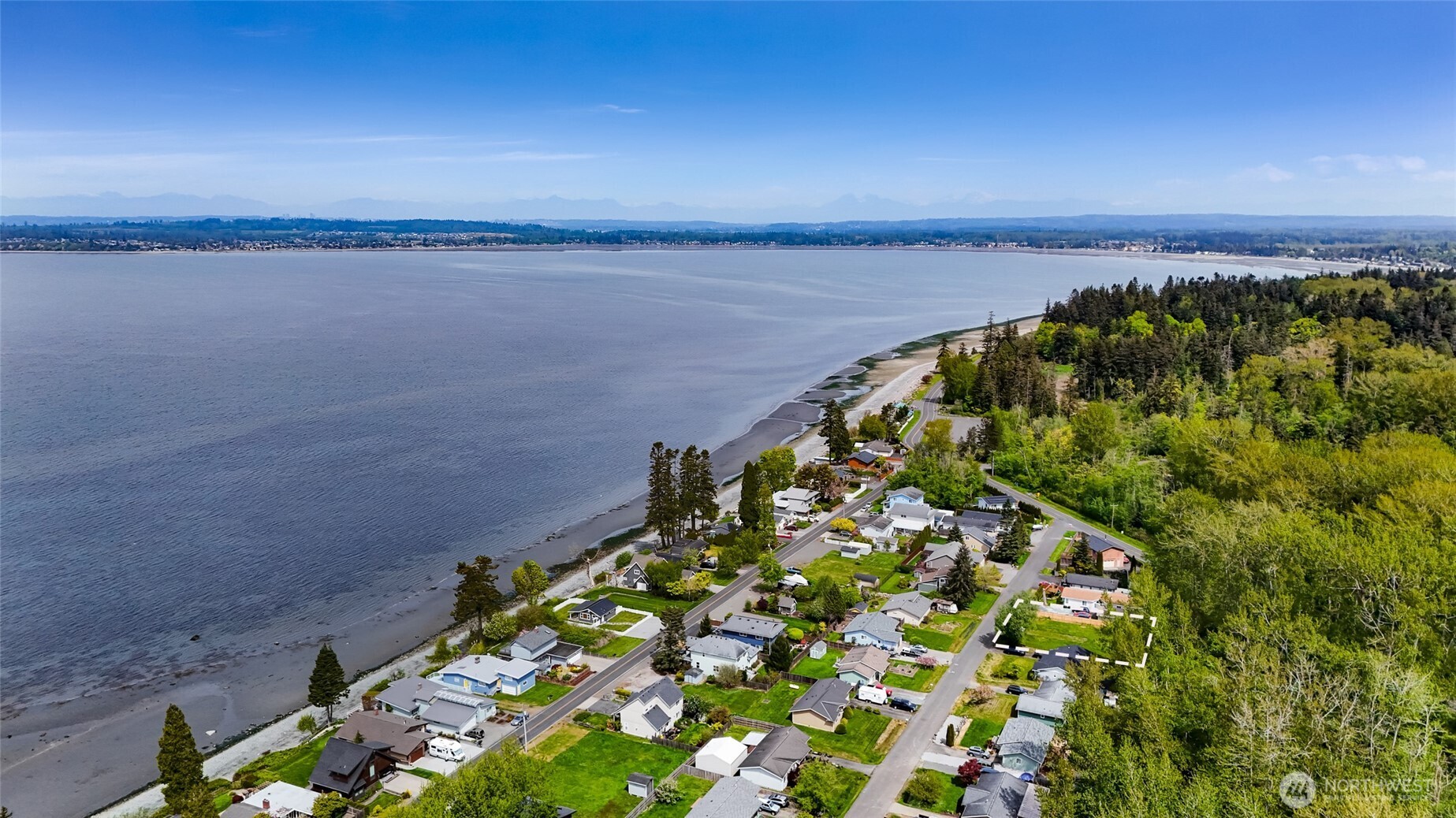 7050 Helweg Lane , Blaine, WA 98230