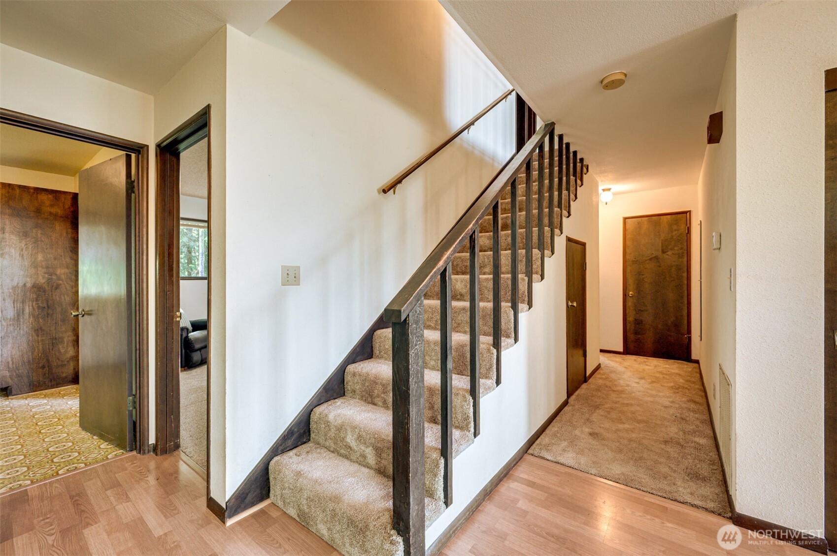 731 Carnine Road , Castle Rock, WA 98611