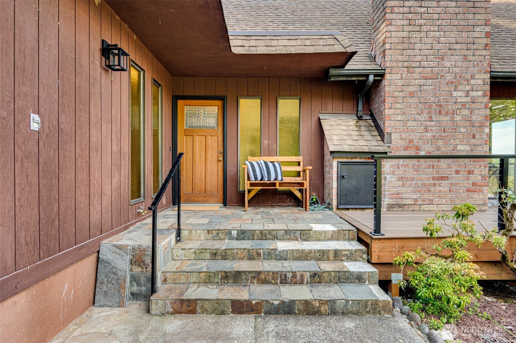 731 Carnine Road , Castle Rock, WA 98611