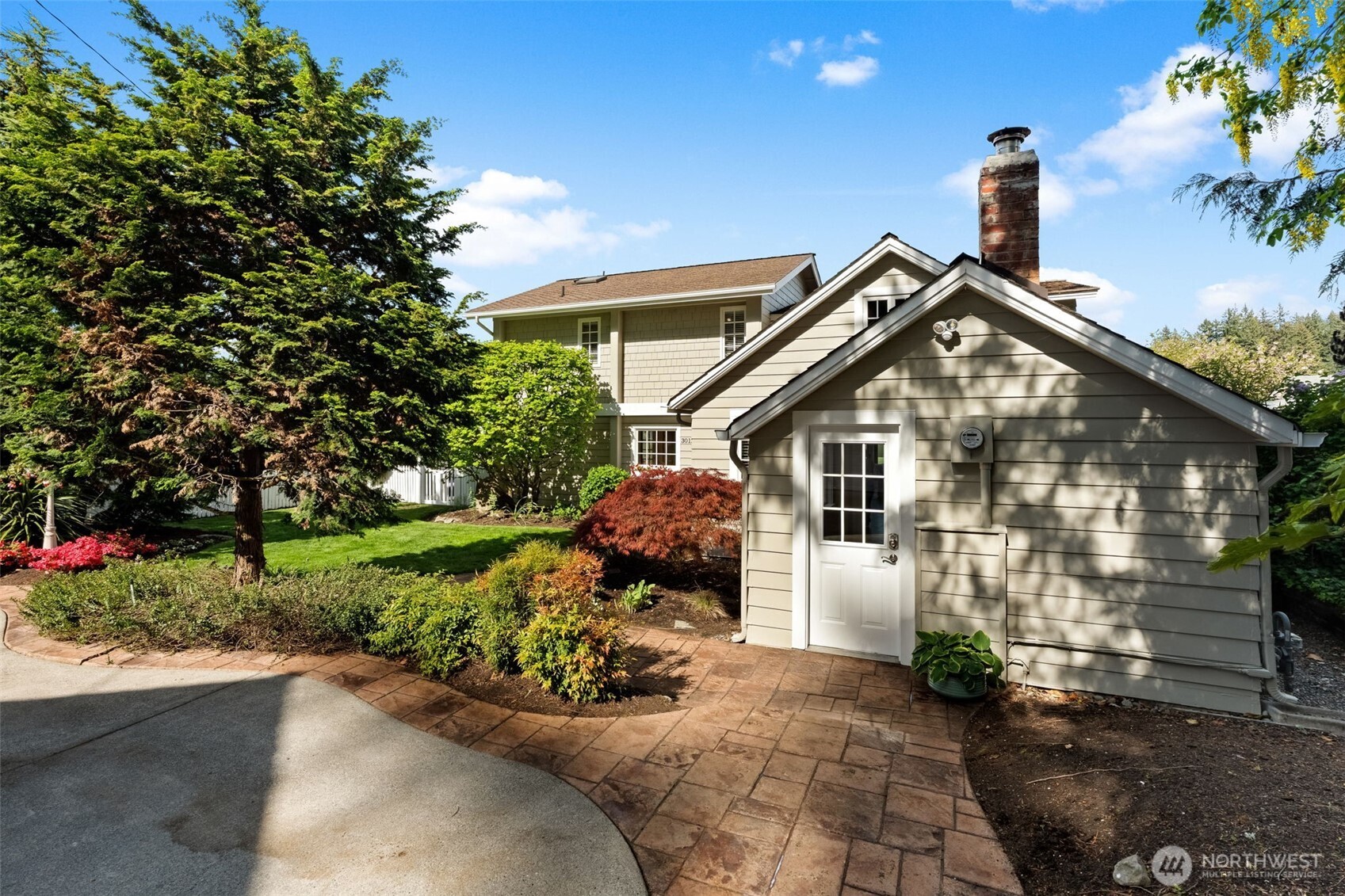 3012 Marine Drive , Bremerton, WA 98312