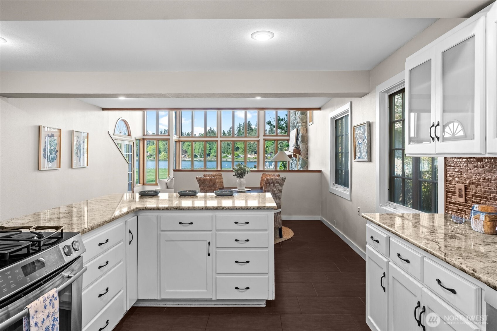 3012 Marine Drive , Bremerton, WA 98312