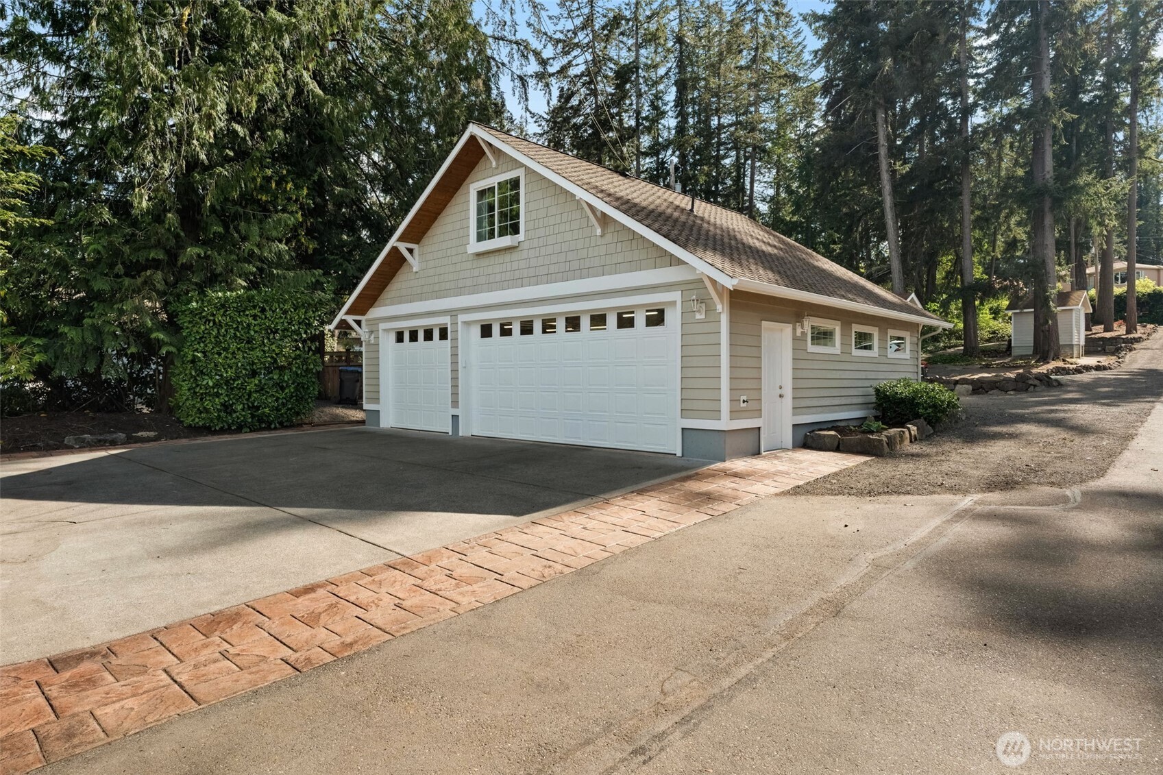 3012 Marine Drive , Bremerton, WA 98312