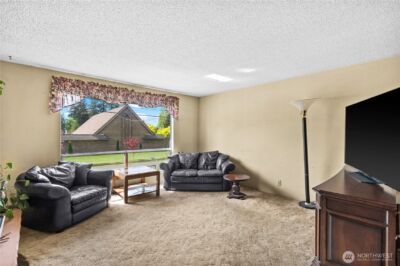19525 86th Avenue W, Edmonds, WA 98026 - Photo 3