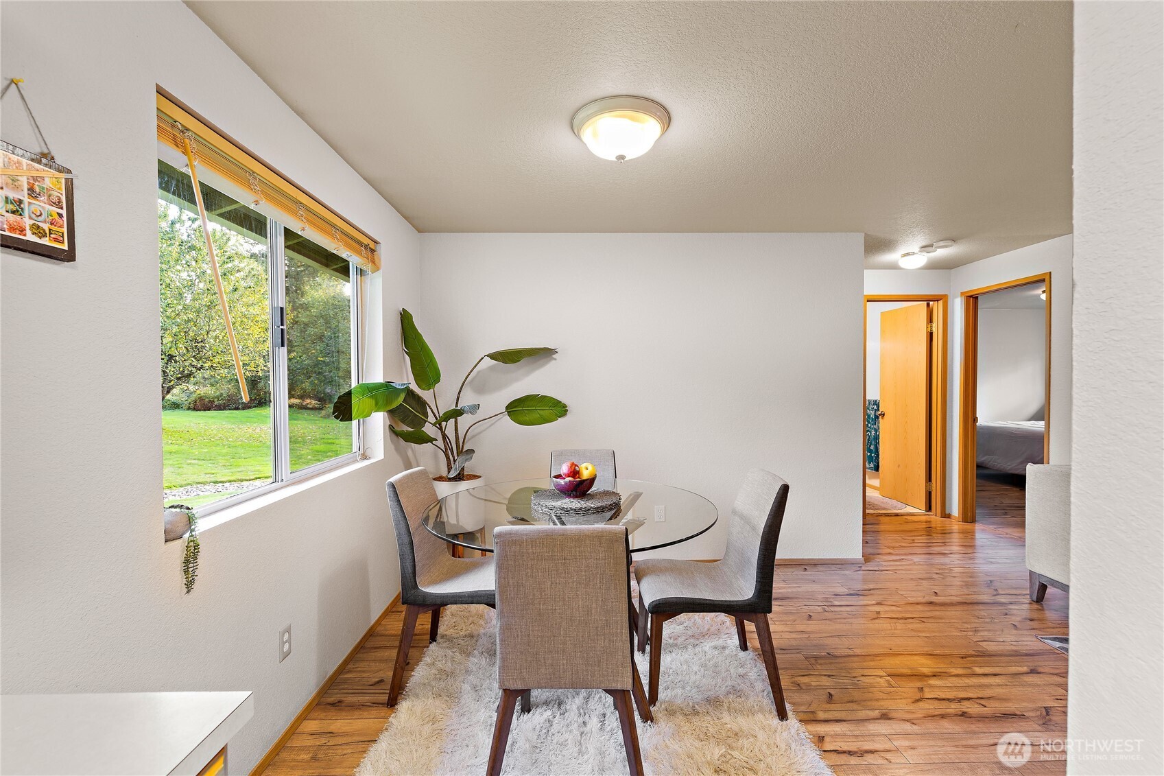 22423 95th Avenue SE #B, Woodinville, WA 98077