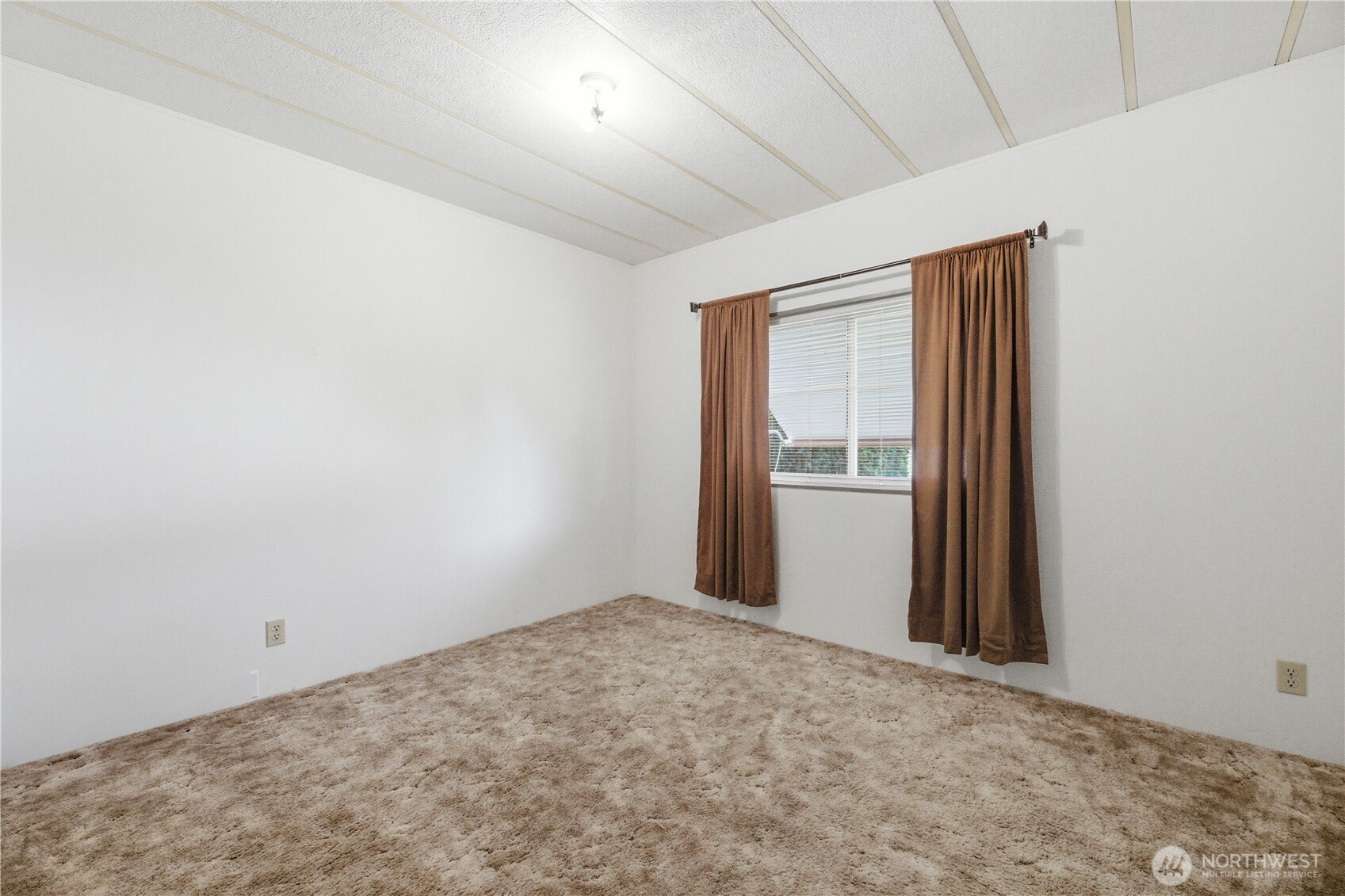785 Dogwood Place , Enumclaw, WA 98022