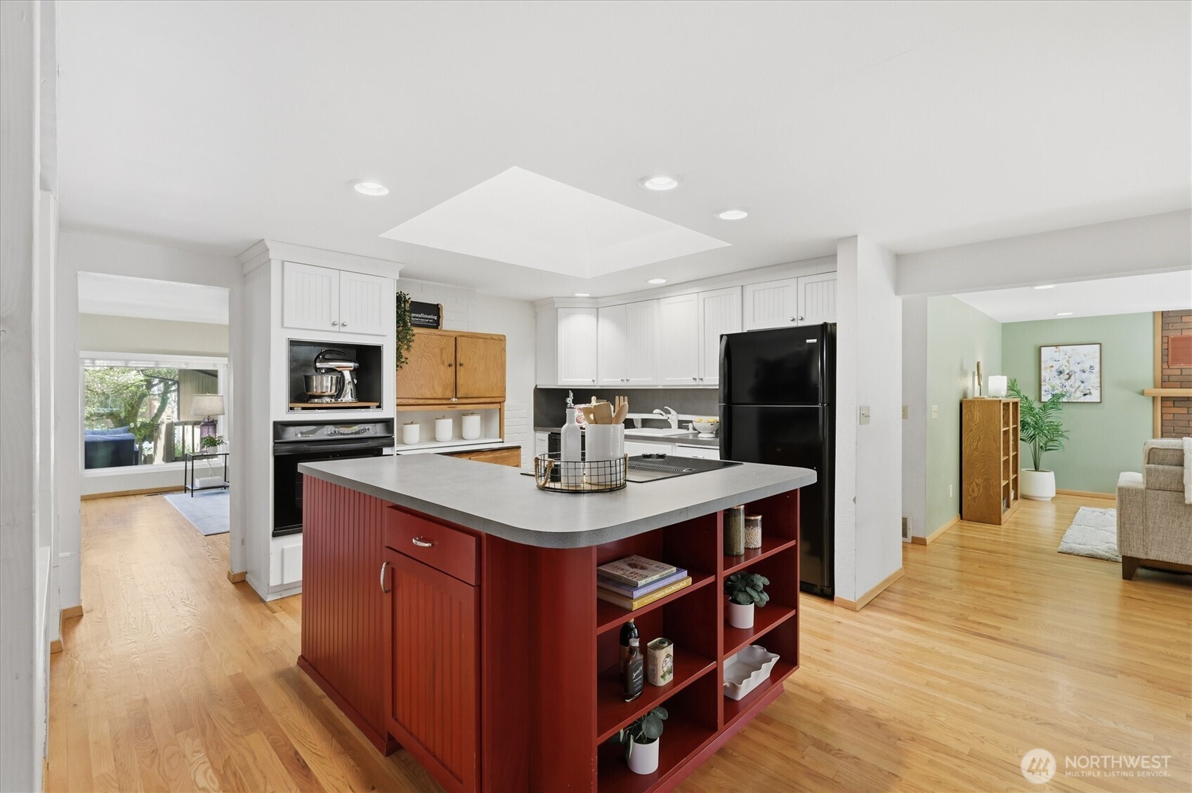7032 132nd Avenue NE, Kirkland, WA 98033