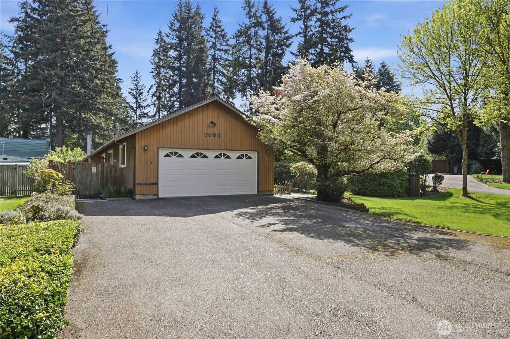 7032 132nd Avenue NE, Kirkland, WA 98033
