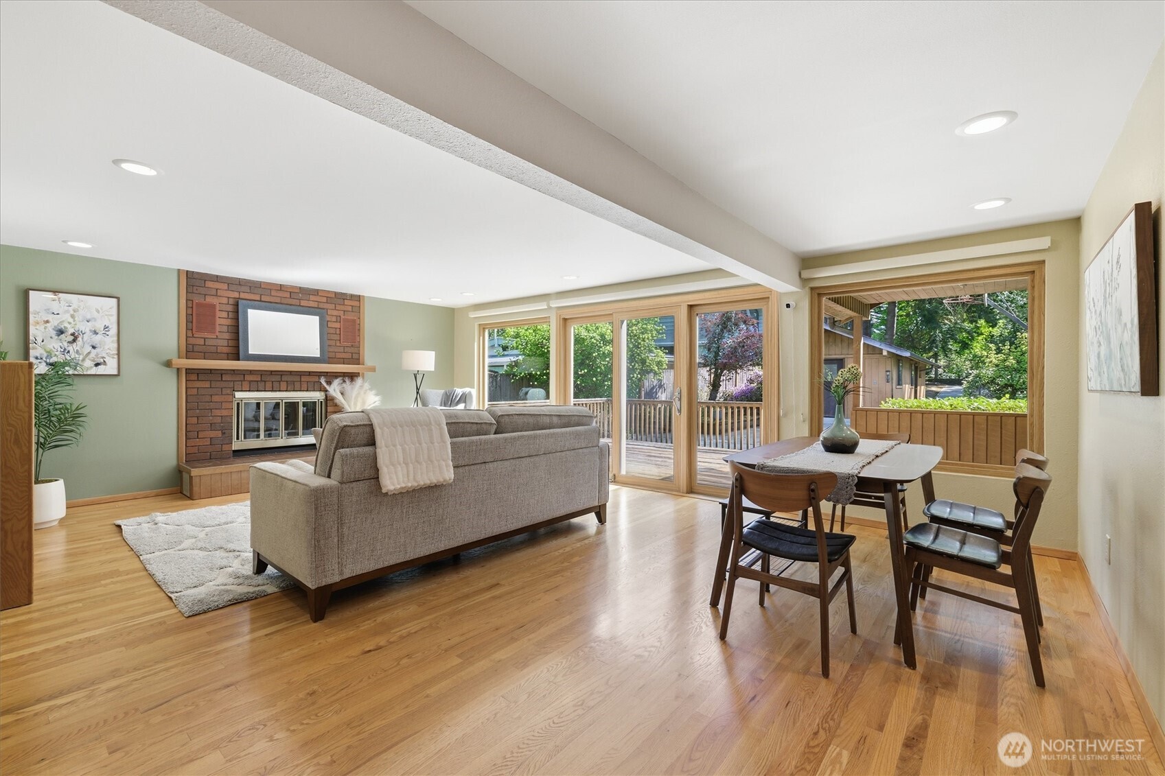 7032 132nd Avenue NE, Kirkland, WA 98033