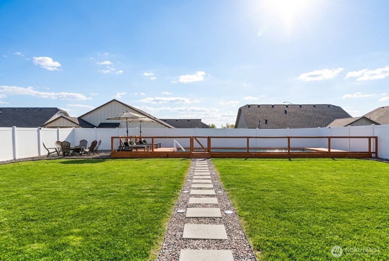 4217 Cove West Drive , Moses Lake, WA 98837