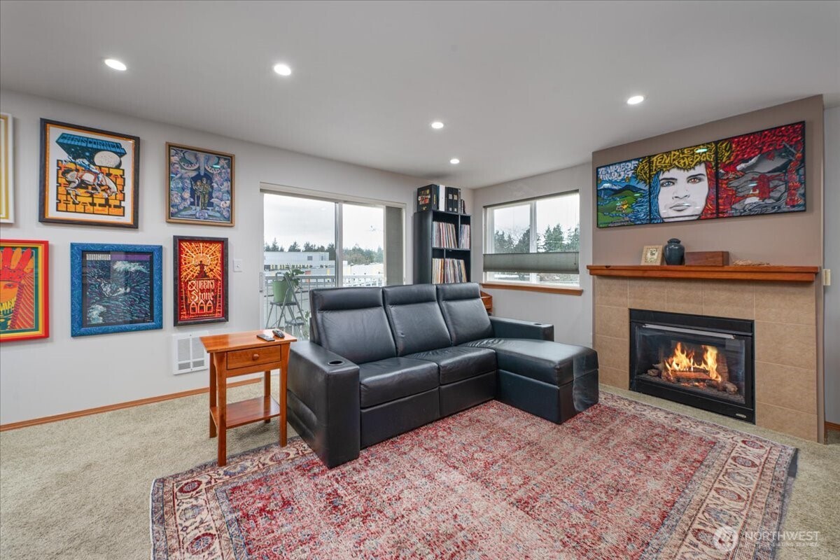 11532 15th Avenue NE #301, Seattle, WA 98125