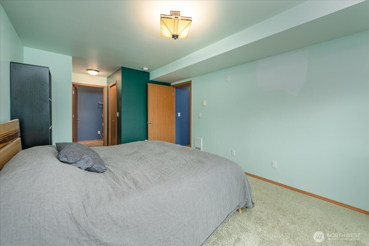 11532 15th Avenue NE #301, Seattle, WA 98125