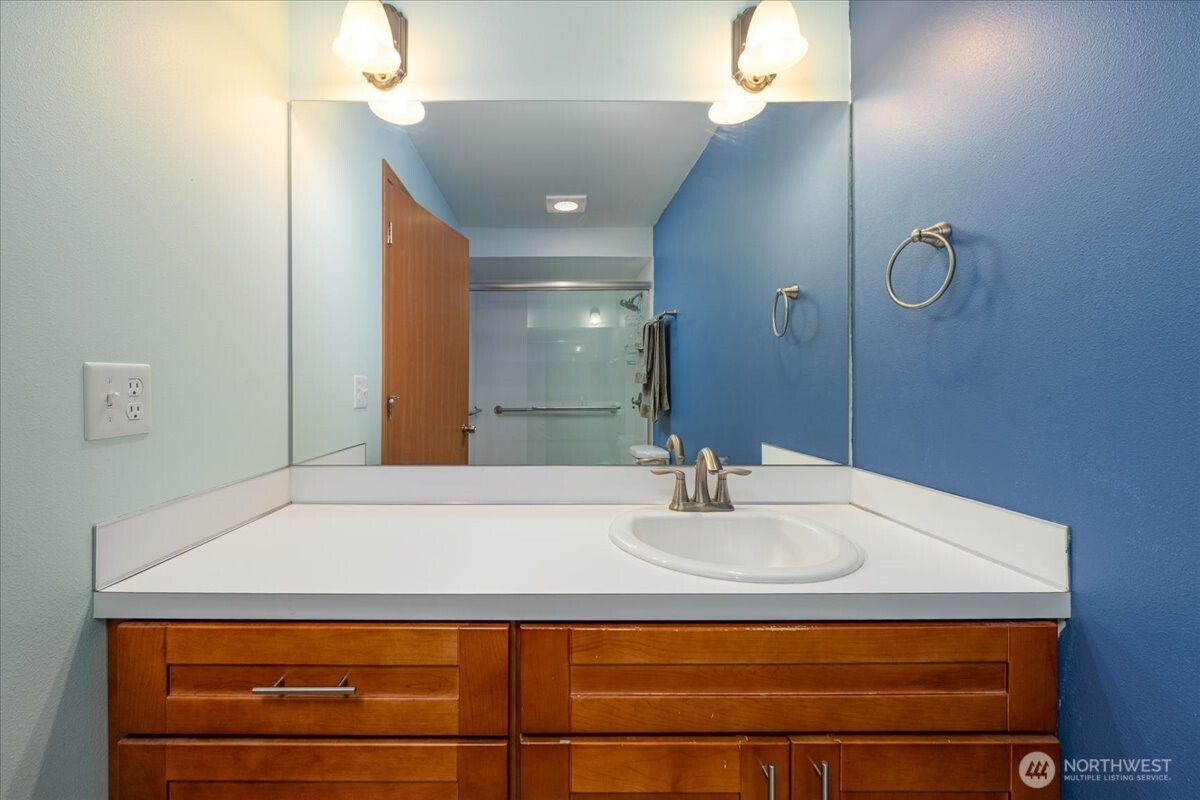 11532 15th Avenue NE #301, Seattle, WA 98125