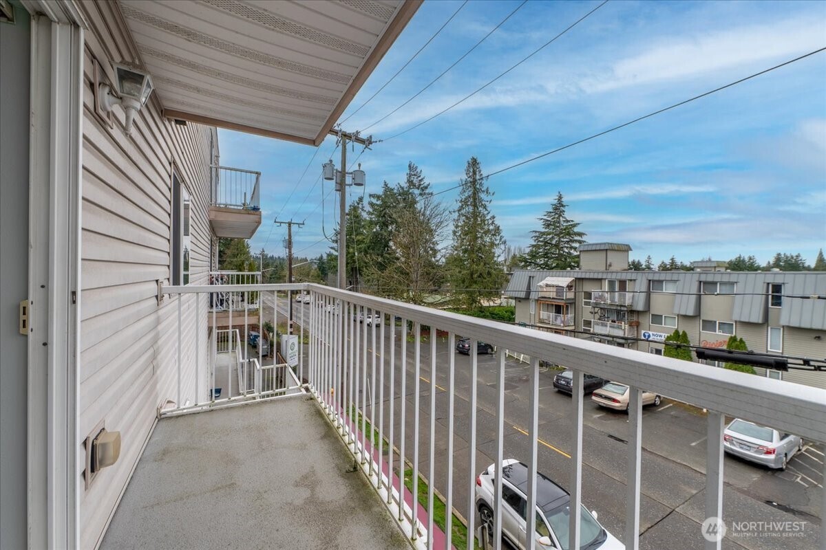 11532 15th Avenue NE #301, Seattle, WA 98125