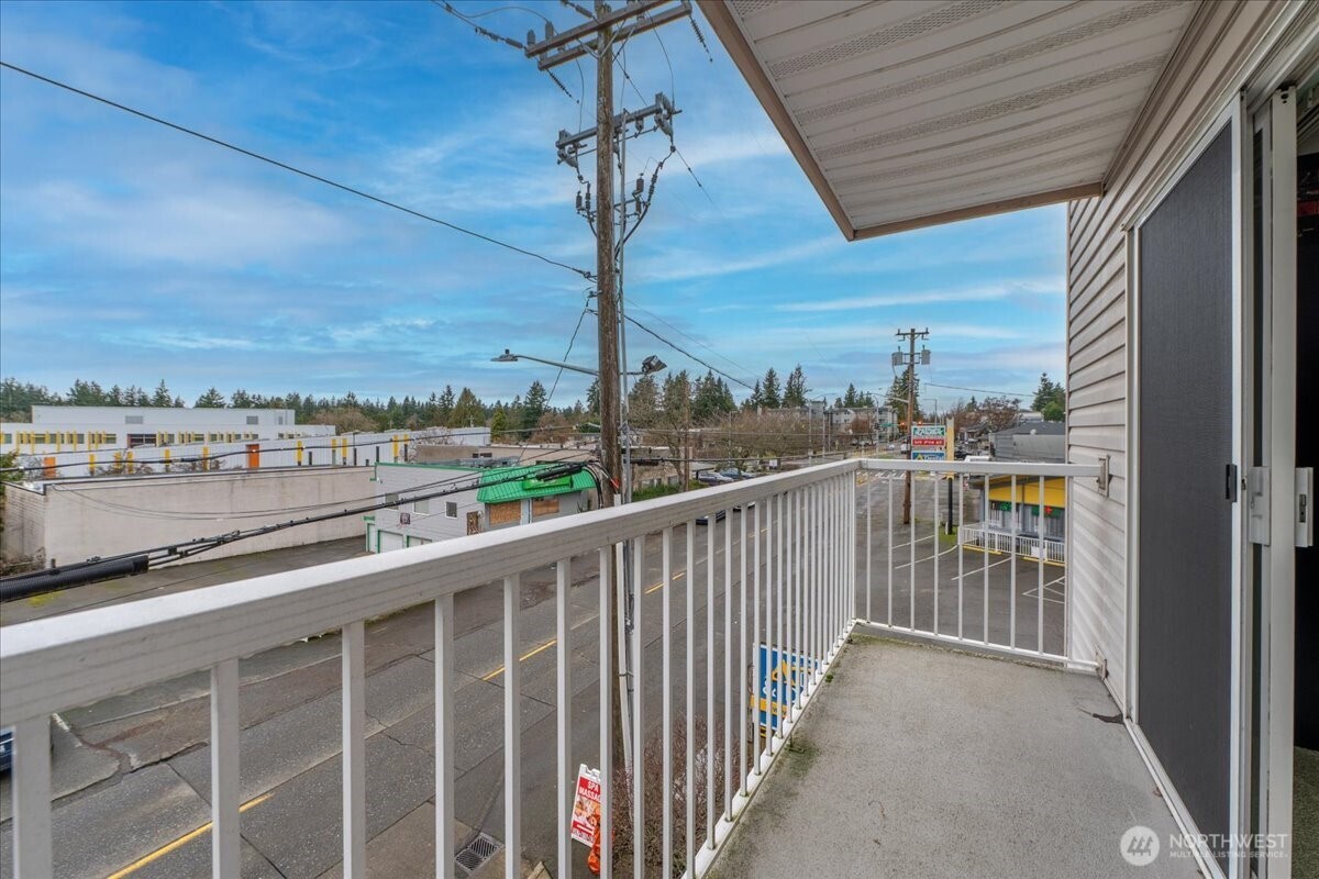 11532 15th Avenue NE #301, Seattle, WA 98125