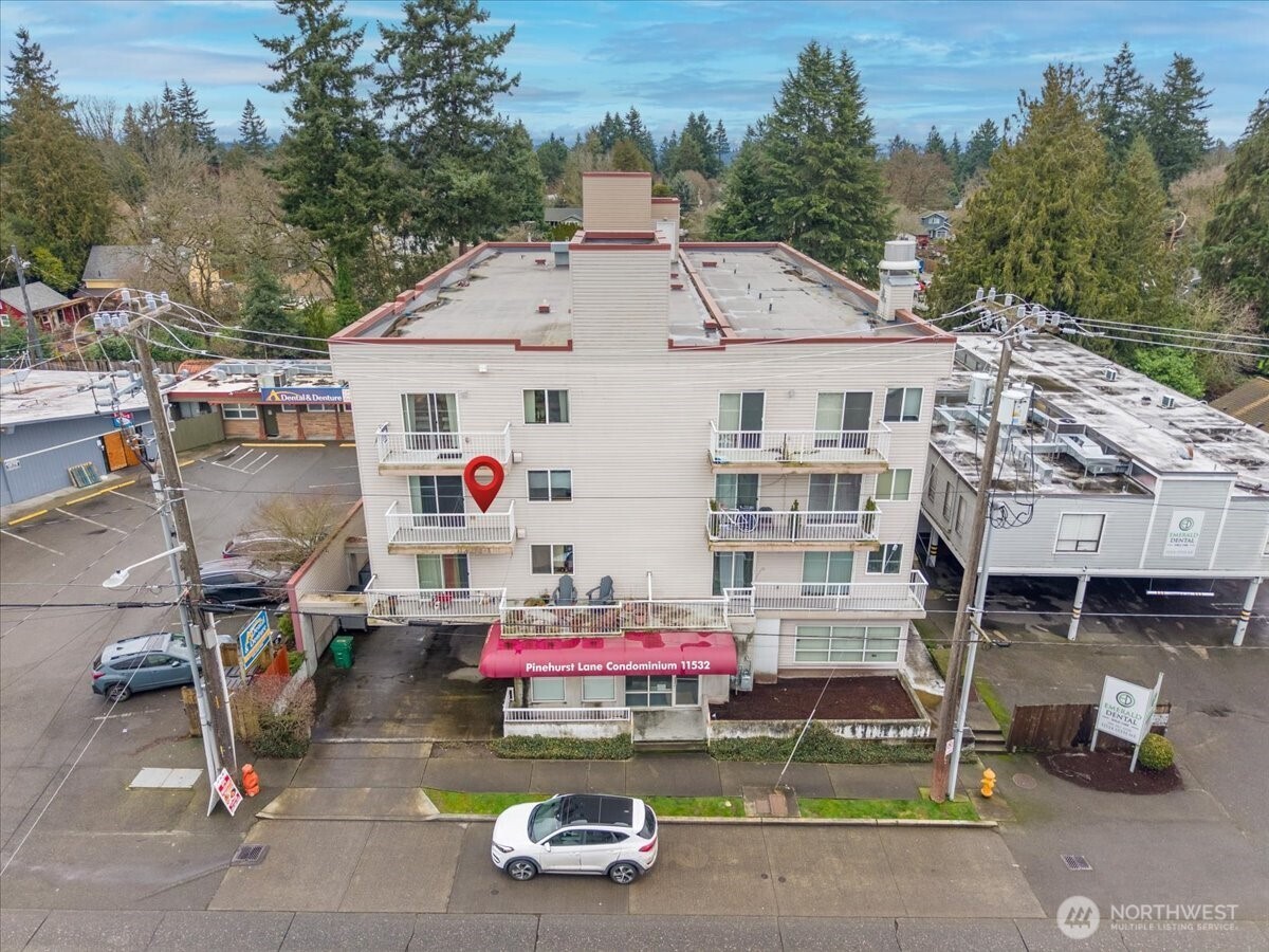 11532 15th Avenue NE #301, Seattle, WA 98125