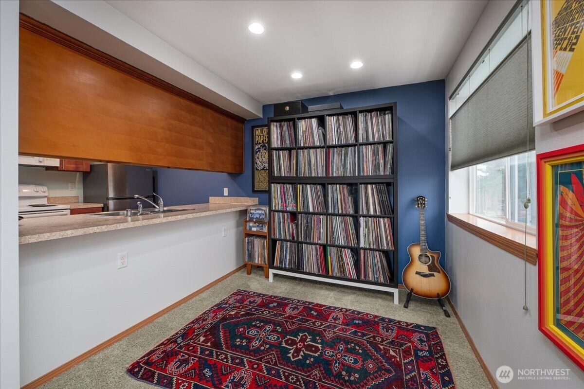 11532 15th Avenue NE #301, Seattle, WA 98125