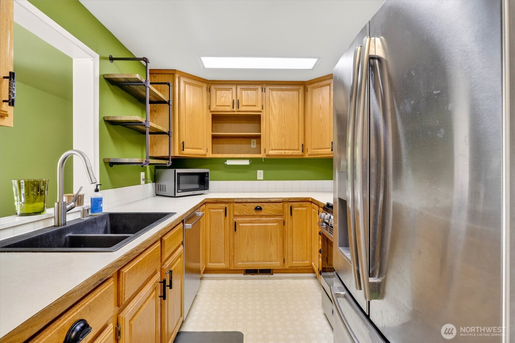 15803 NE 195th Street , Woodinville, WA 98072