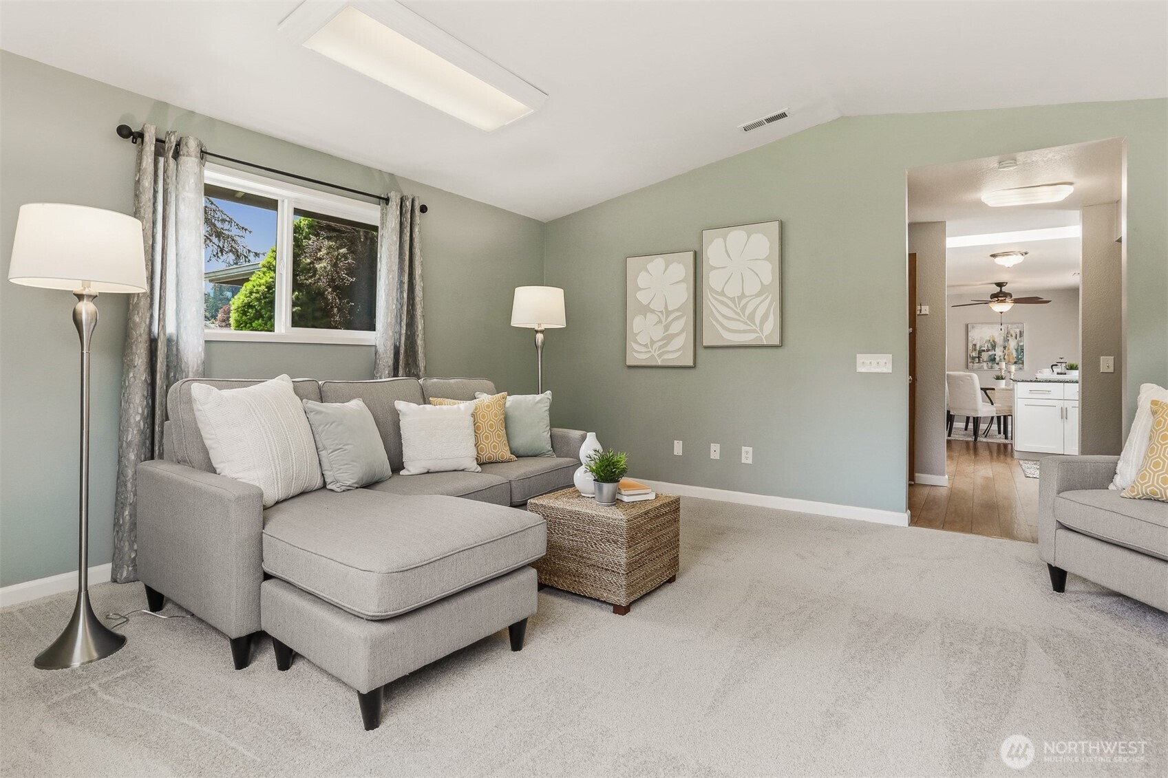 16808 5th Avenue SE, Bothell, WA 98012