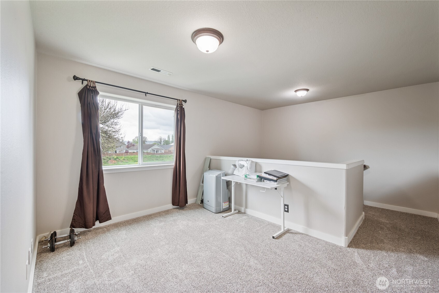 1828 Schneiter Drive , Longview, WA 98632