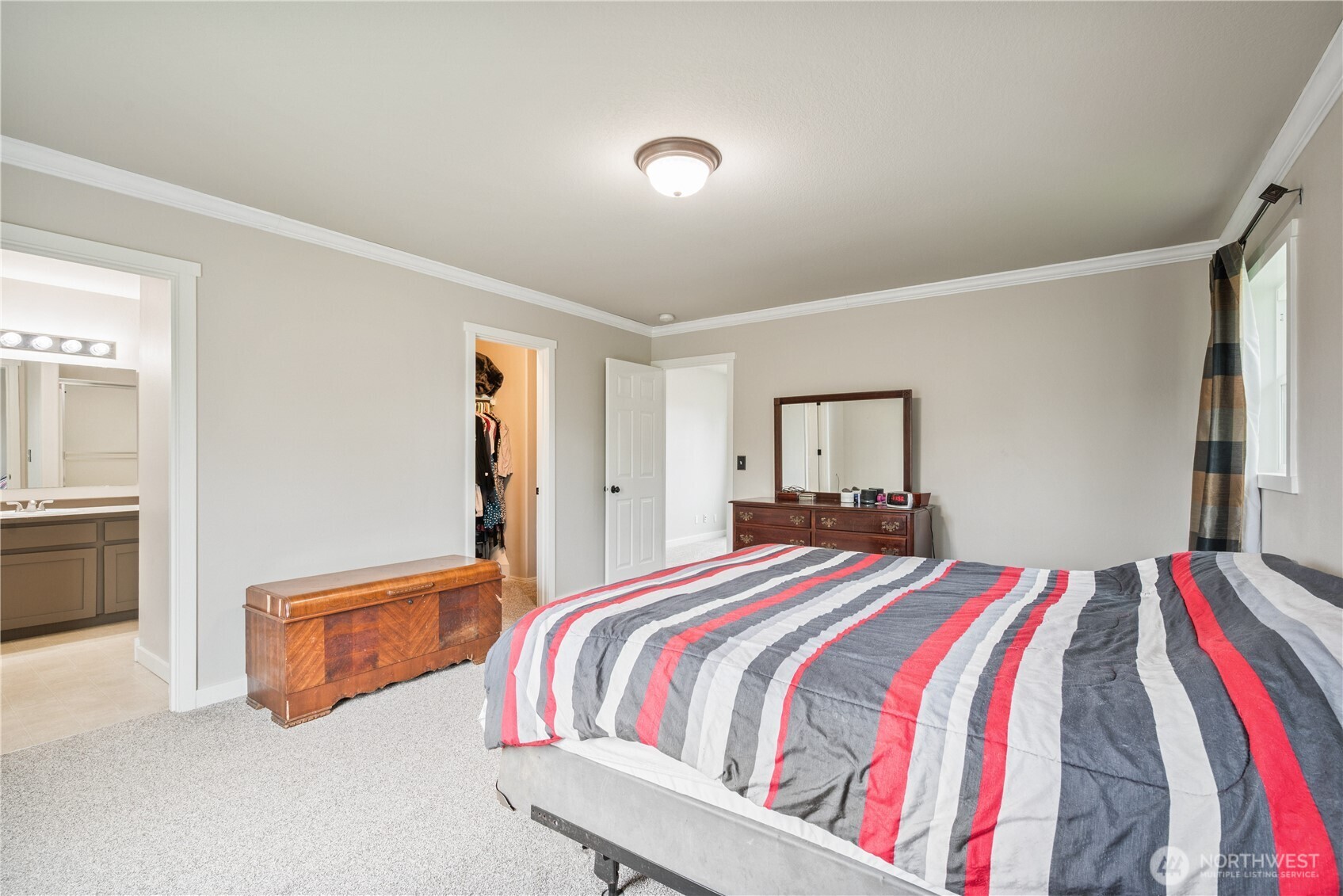 1828 Schneiter Drive , Longview, WA 98632