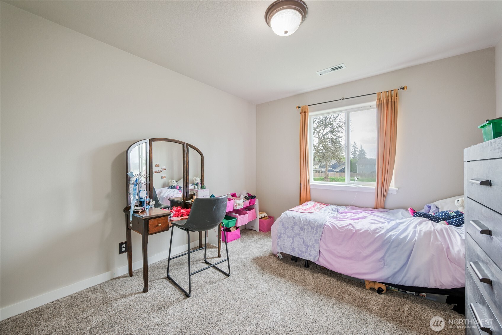 1828 Schneiter Drive , Longview, WA 98632
