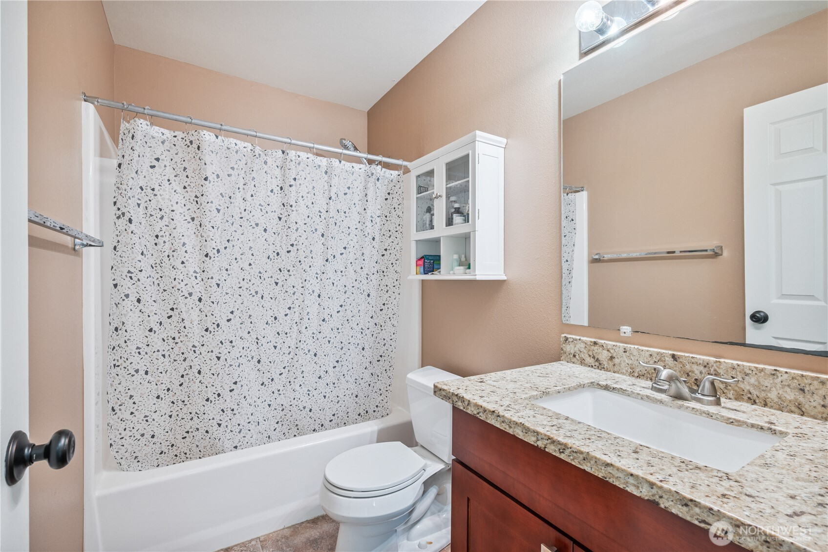 1828 Schneiter Drive , Longview, WA 98632