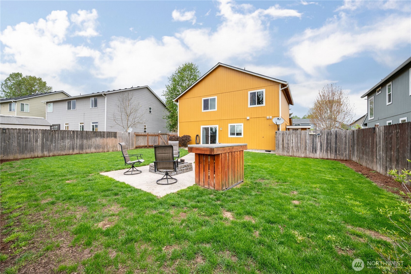 1828 Schneiter Drive , Longview, WA 98632