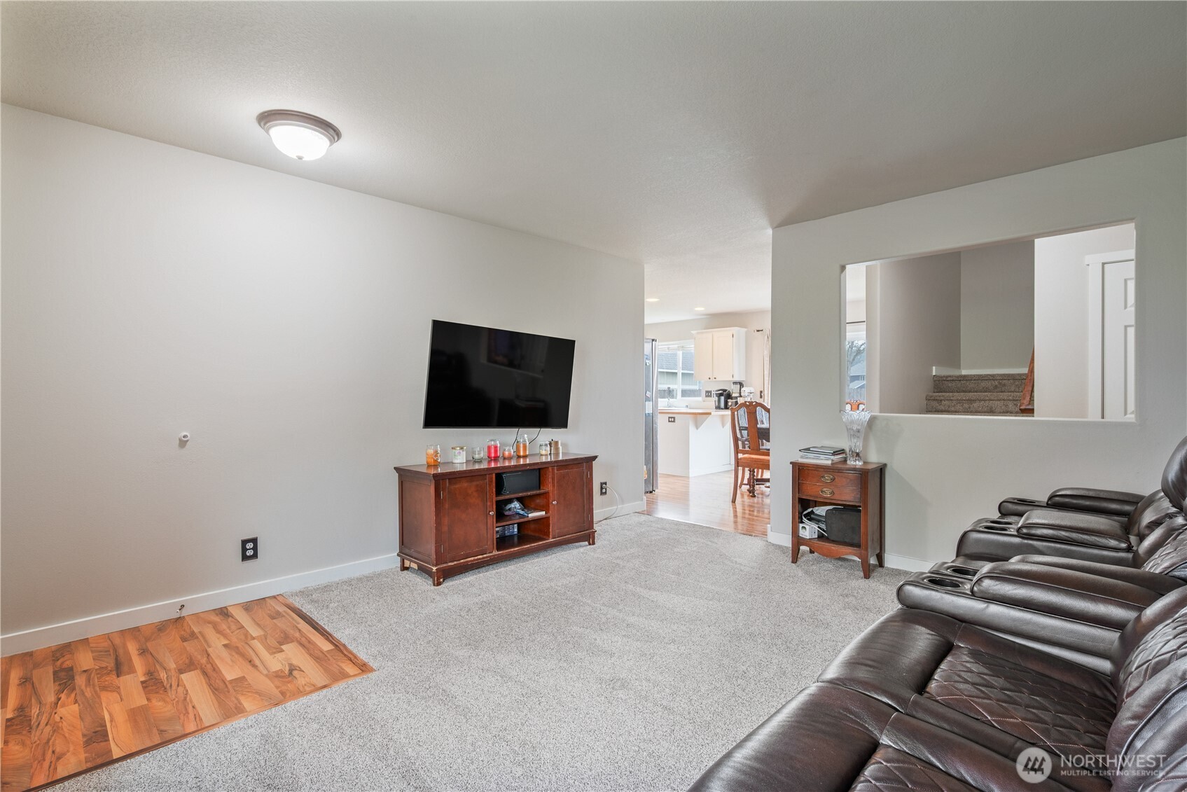 1828 Schneiter Drive , Longview, WA 98632