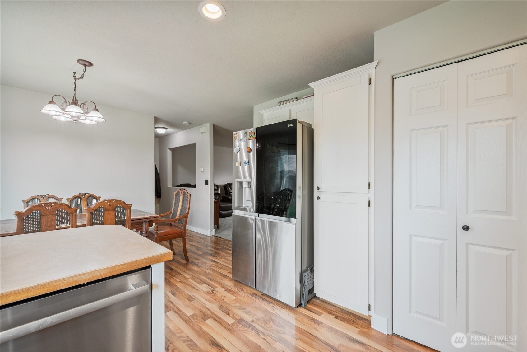 1828 Schneiter Drive , Longview, WA 98632