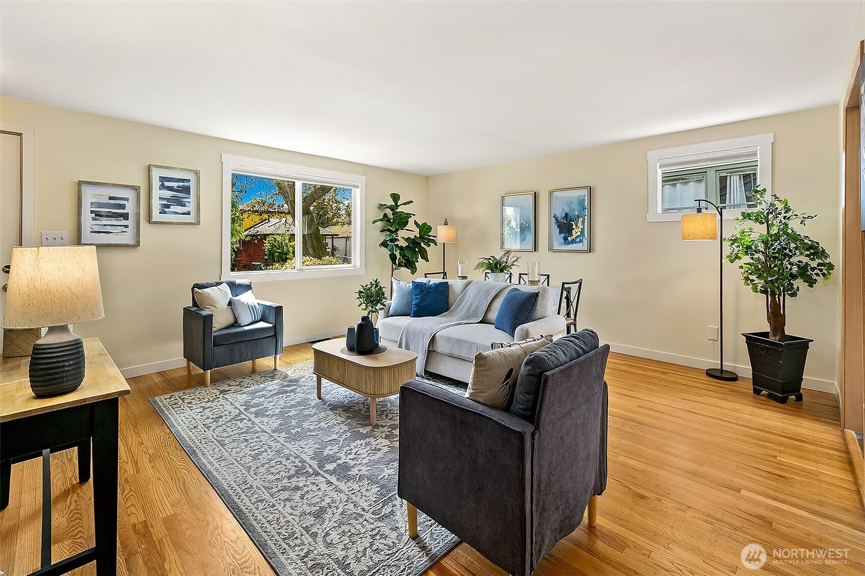 630 NW 76th Street , Seattle, WA 98117