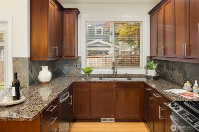 12316 NE 86th Way #6, Kirkland, WA 98033 - Photo 17