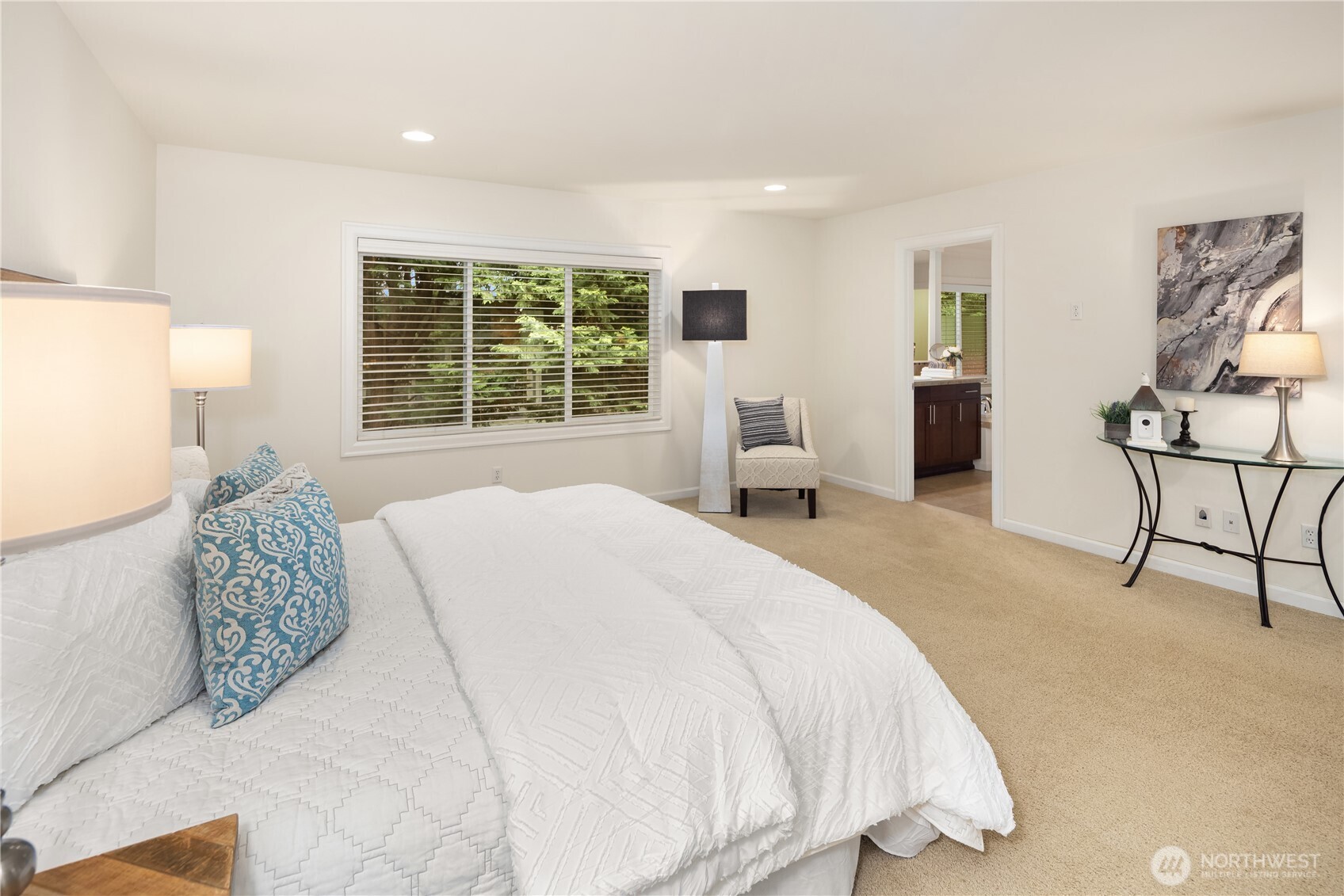 12316 NE 86th Way #6, Kirkland, WA 98033