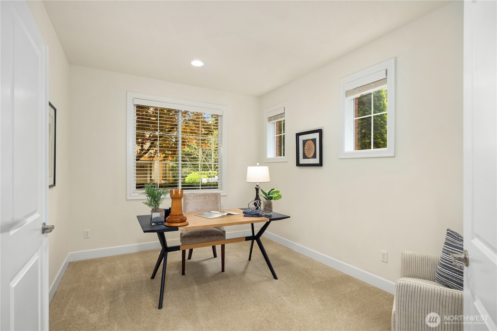 12316 NE 86th Way #6, Kirkland, WA 98033