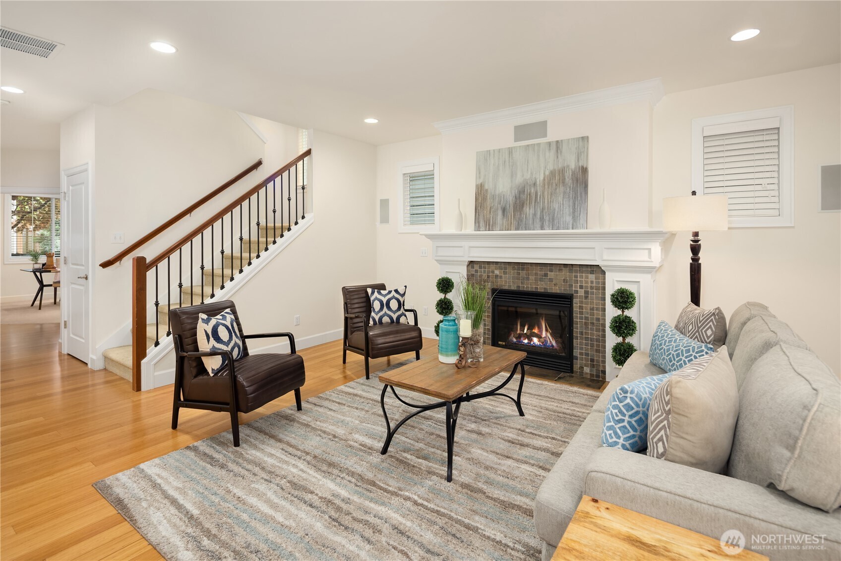 12316 NE 86th Way #6, Kirkland, WA 98033