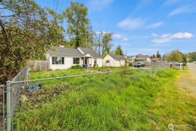 9126 E G Street , Tacoma, WA 98445-2145 - Photo 2