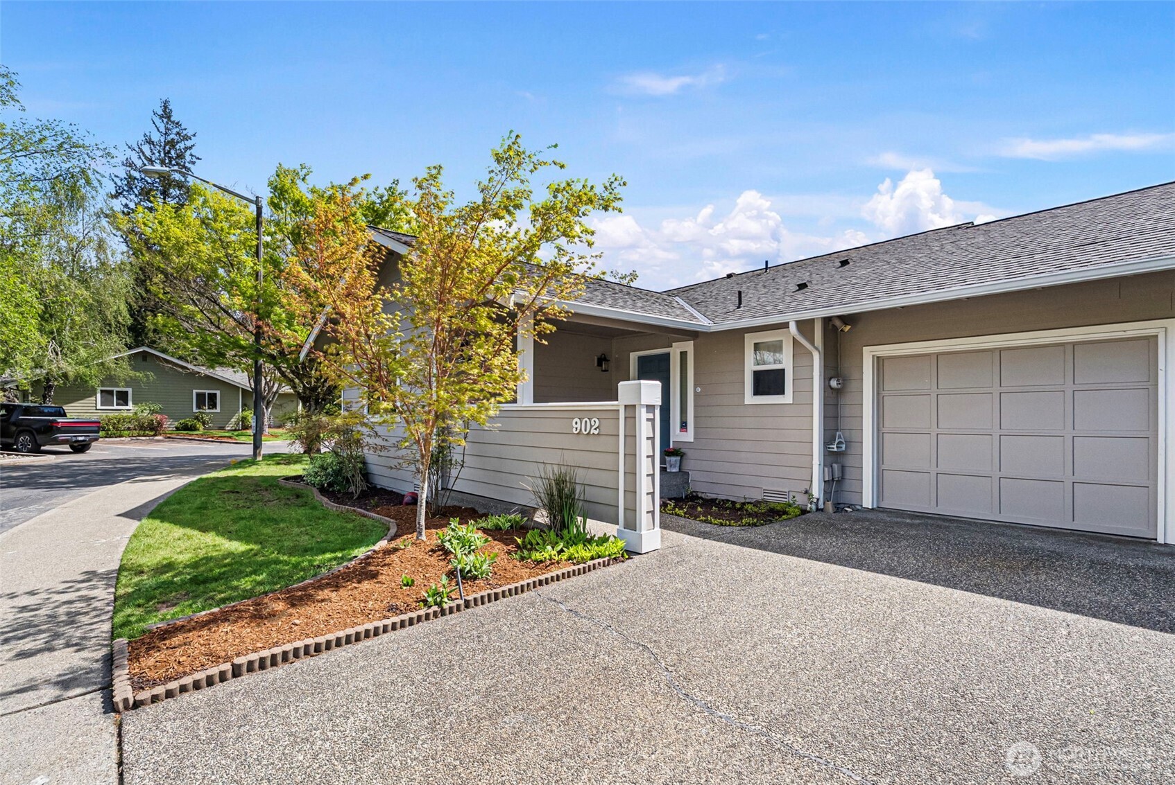 902 NW Leisure Lane , Bremerton, WA 98311