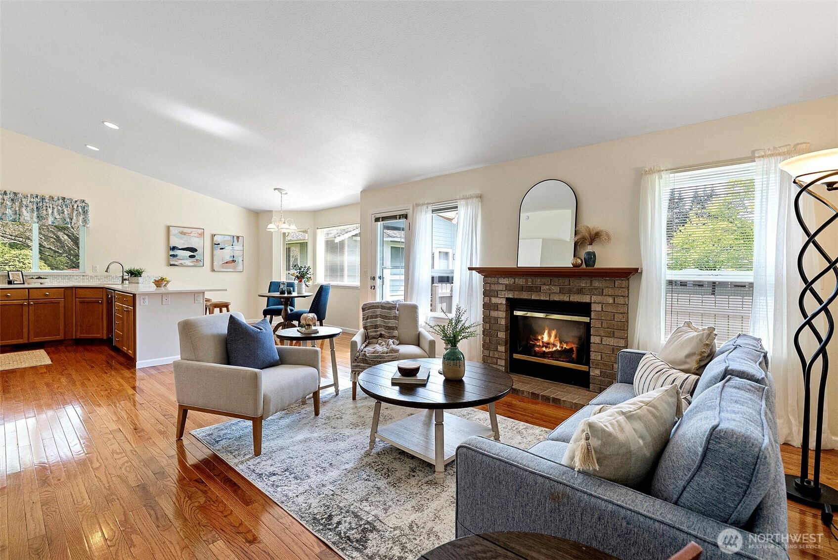 902 NW Leisure Lane , Bremerton, WA 98311