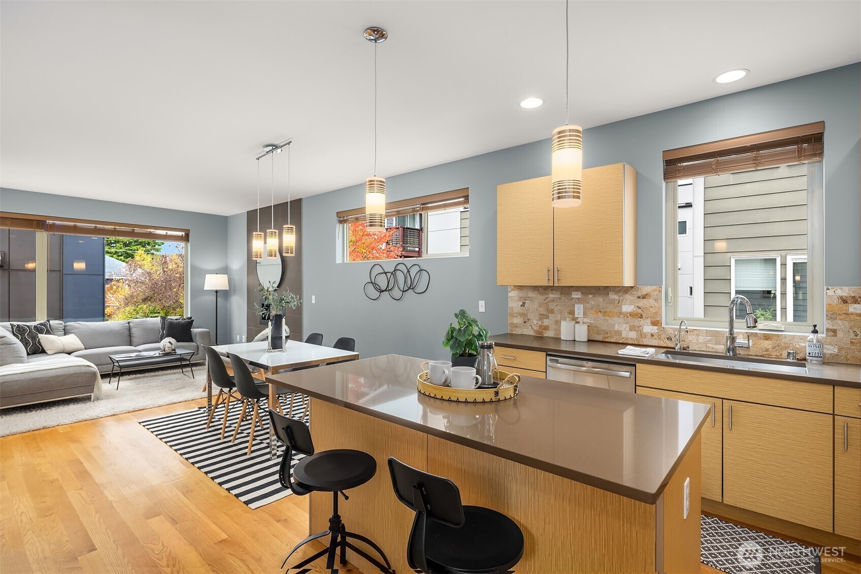 1550 NW 60th Street , Seattle, WA 98107