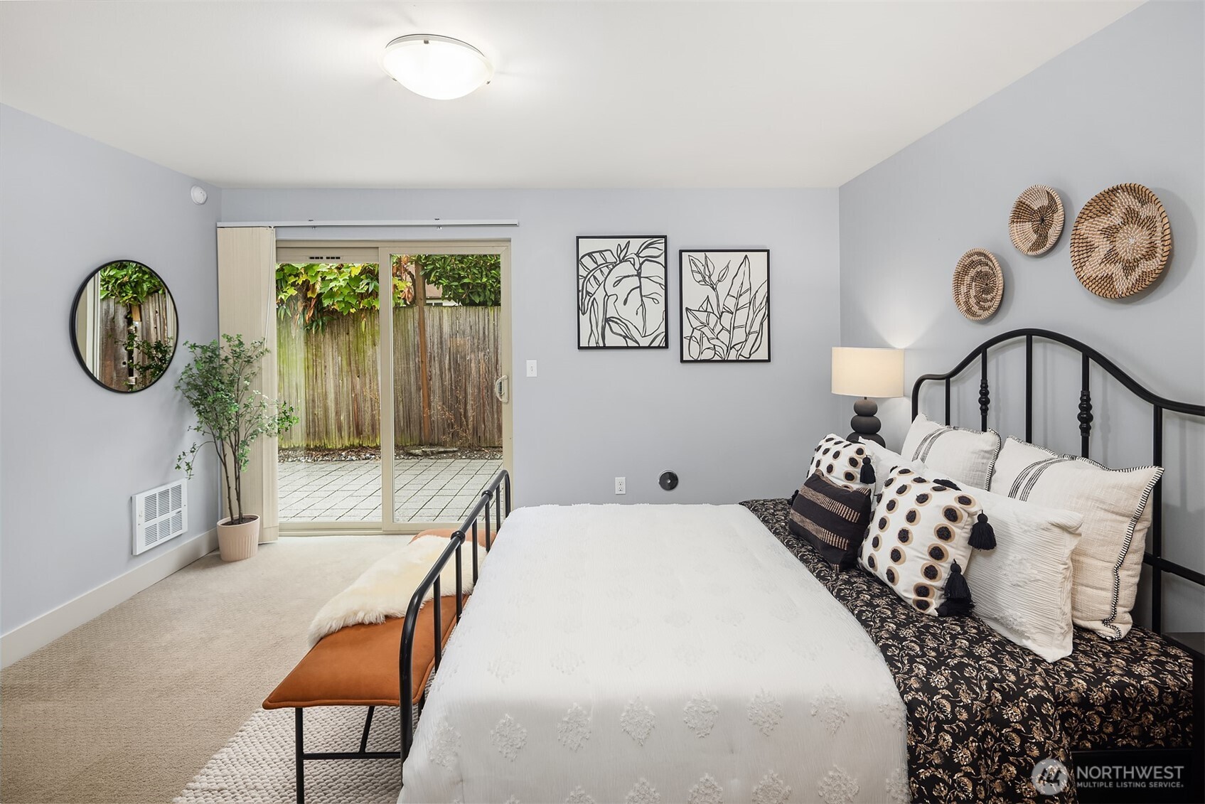 1550 NW 60th Street , Seattle, WA 98107