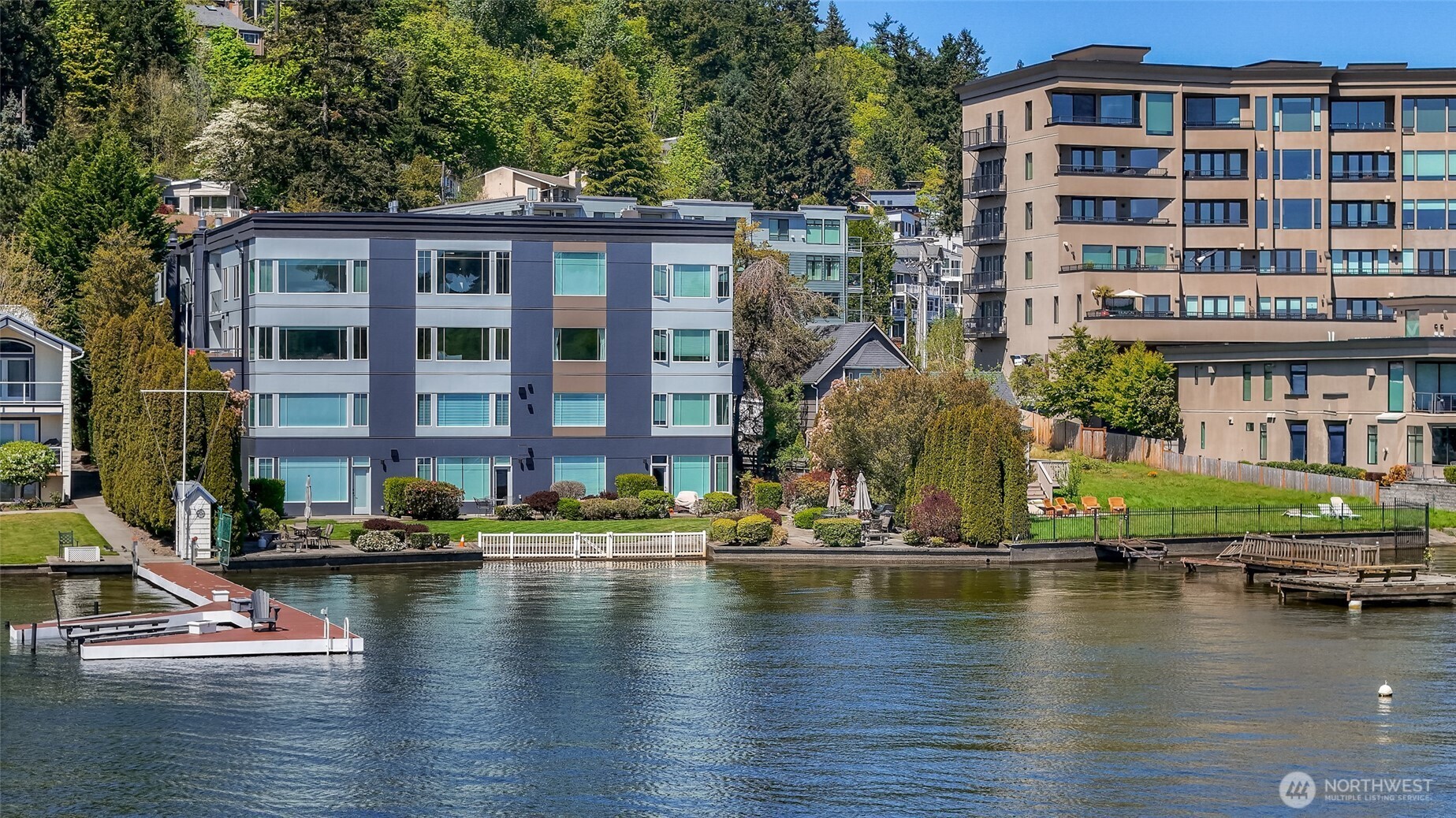 9039 NE Juanita Drive #104, Kirkland, WA 98034
