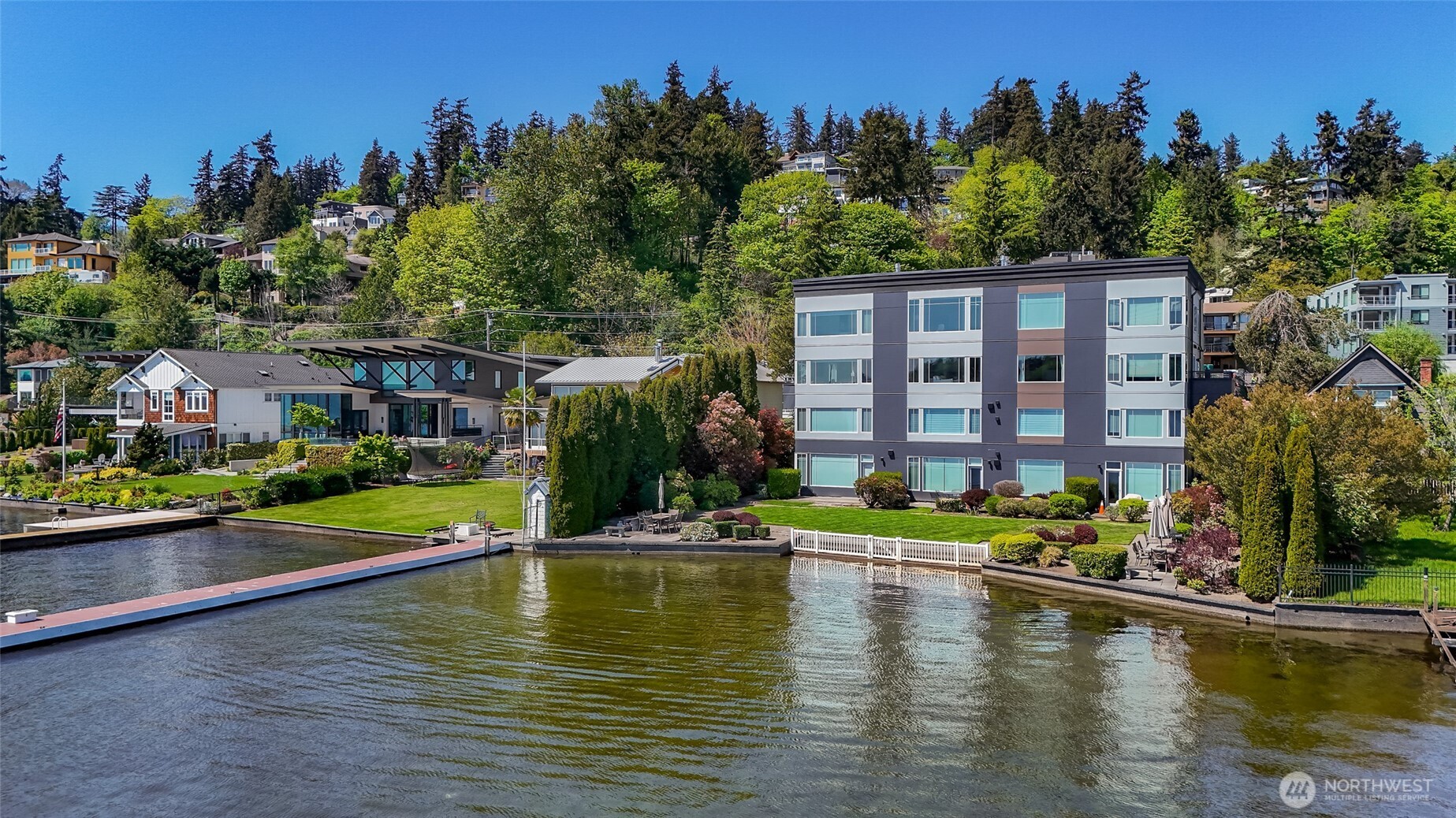 9039 NE Juanita Drive #104, Kirkland, WA 98034