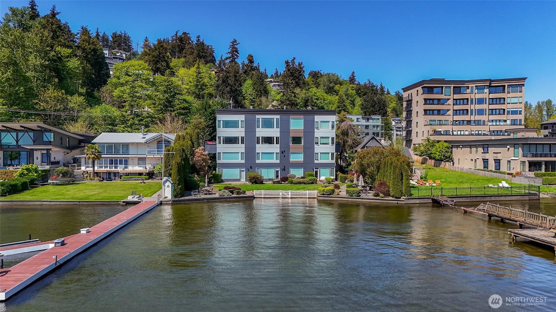9039 NE Juanita Drive #104, Kirkland, WA 98034