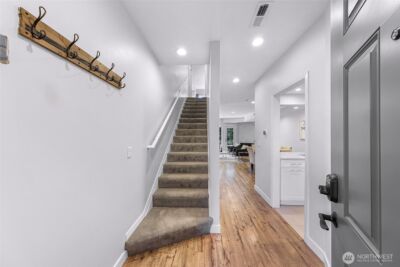 9039 NE Juanita Drive #104, Kirkland, WA 98034 - Photo 6