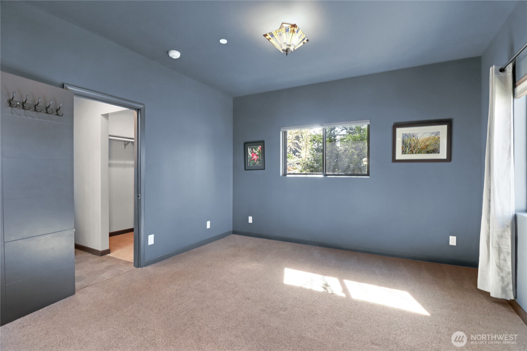 25641 Marine View Drive S, Des Moines, WA 98198