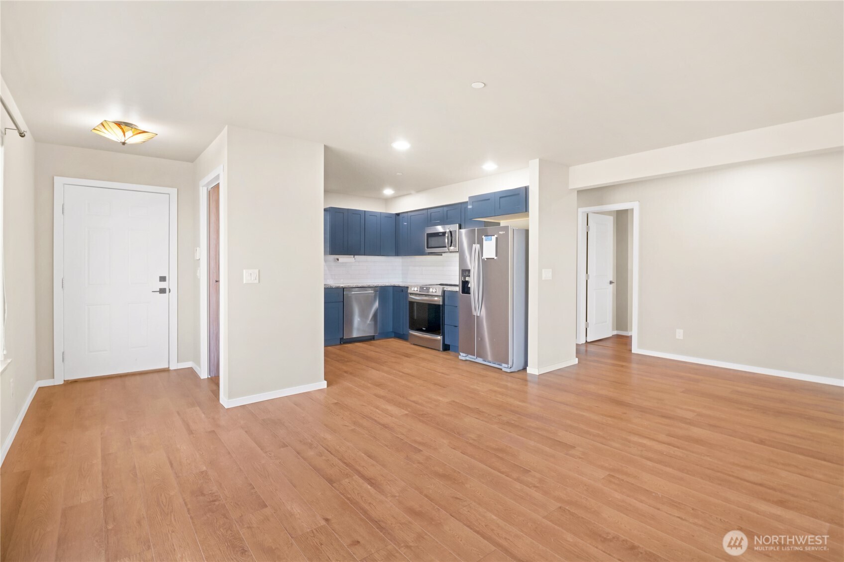 25641 Marine View Drive S, Des Moines, WA 98198