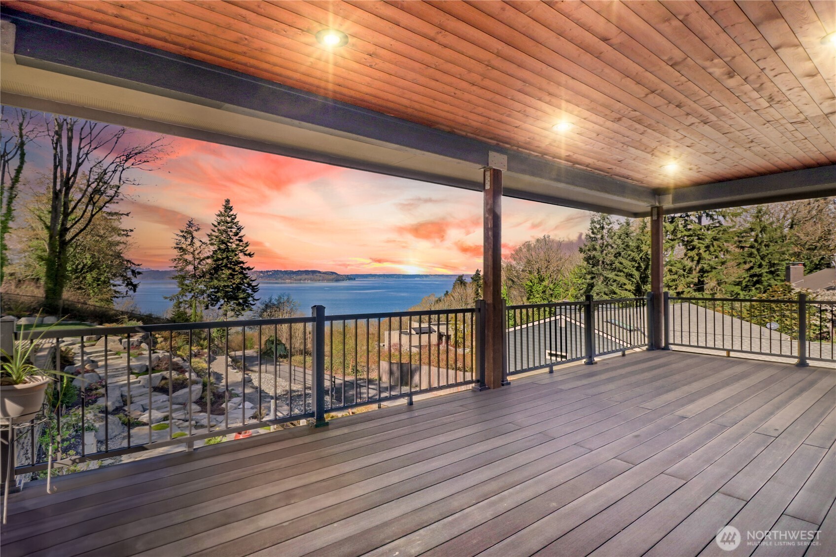 25641 Marine View Drive S, Des Moines, WA 98198