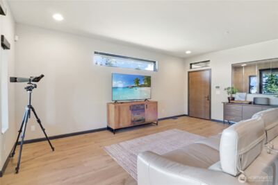 25641 Marine View Drive S, Des Moines, WA 98198 - Photo 10