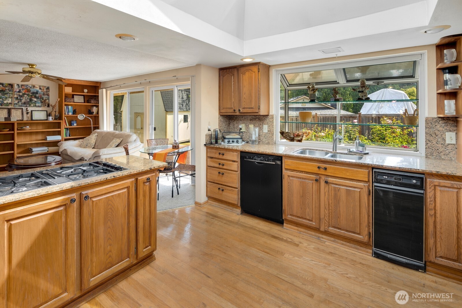 6906 149th Avenue NE, Redmond, WA 98052