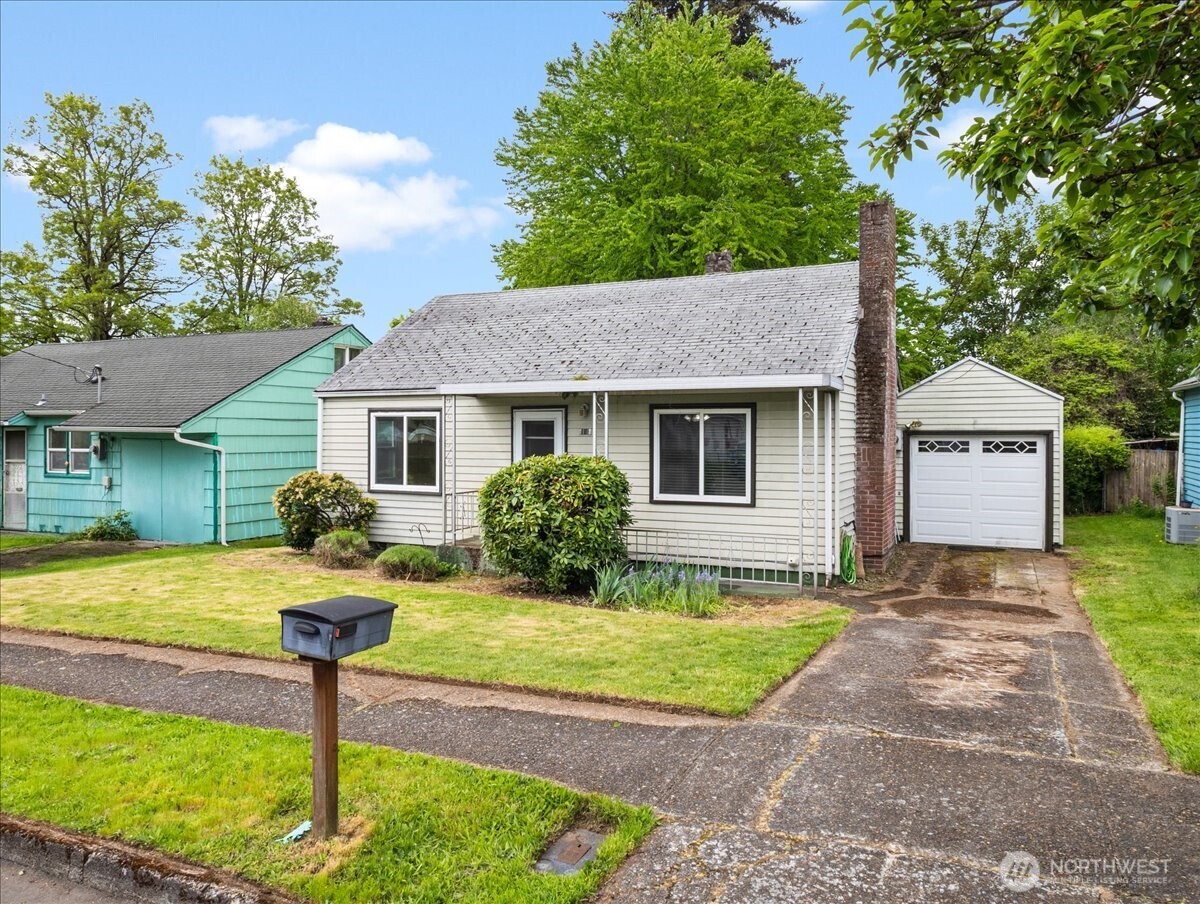 1016 W Street , Vancouver, WA 98661