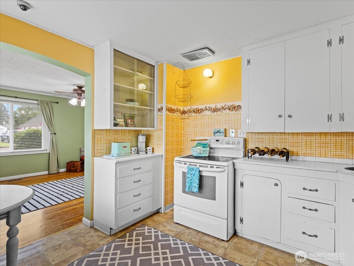 1016 W Street , Vancouver, WA 98661